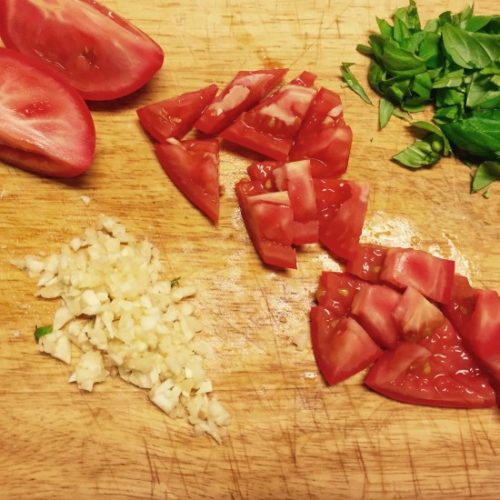 Garlic Shrimp with Tomatoes and Basil with White wine poppopcooks.com