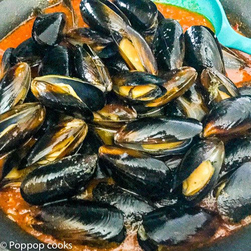 Barcelona Mussels Recipe-3-poppopcooks.com