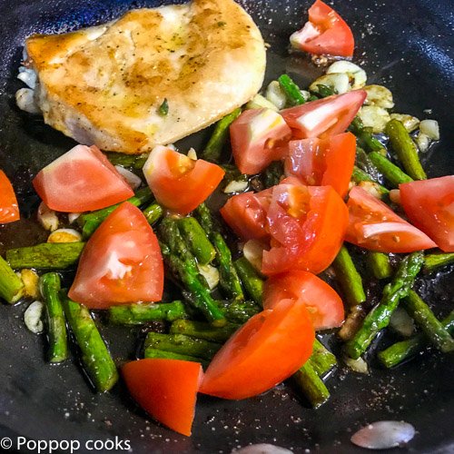 Easy Chicken Breast Weeknight Dinner-2-poppopcooks.com-quick and easy-chicken- main course