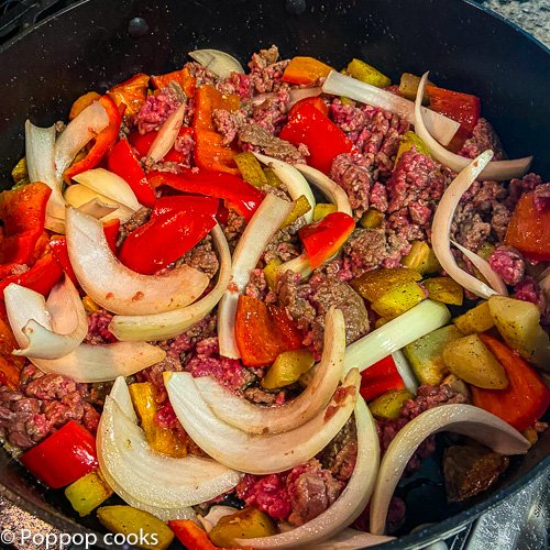 https://poppopcooks.com/wp-content/uploads/2020/06/Italian-Chopped-Beef-Peppers-and-Onions-5.jpg