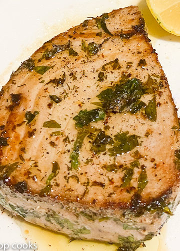 Tuna steak